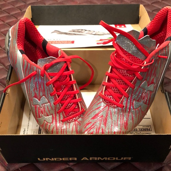 Preowned Under Armour cleats 9.5 - Picture 1 of 4